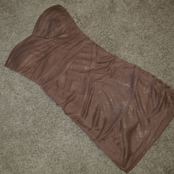 Dress - Picture 1 of 2